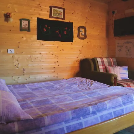 Etno Kuce Boskova Voda *